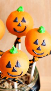 jack o lantern cake pops