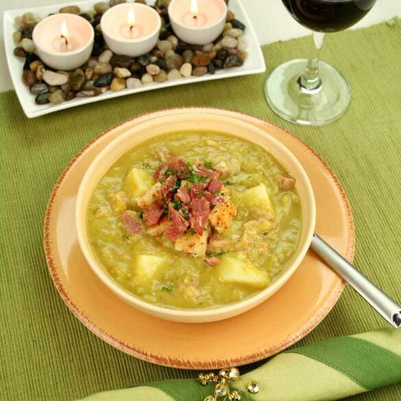 Slow Cooker Ham And Cheese Soup